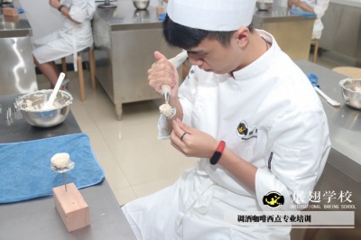 烘焙培訓班好嗎，為什么烘焙培訓班這么火？