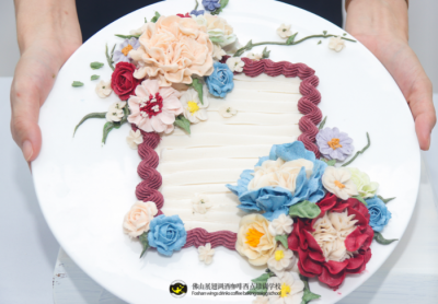 蛋糕裱花有什么技巧？烘焙裱花的基本技巧